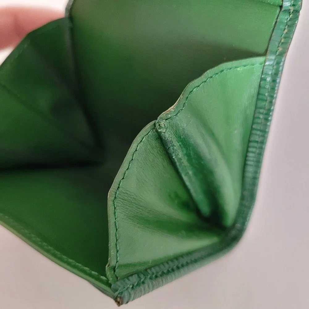 Louis Vuitton Borneo Green Epi Leather Compact Wallet Coin Purse CA0926